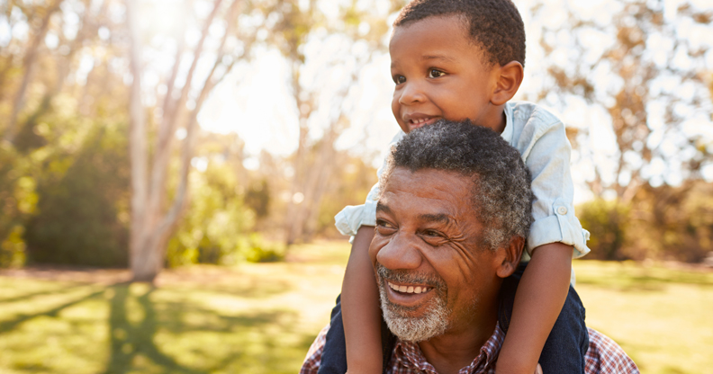 Un père et son enfant